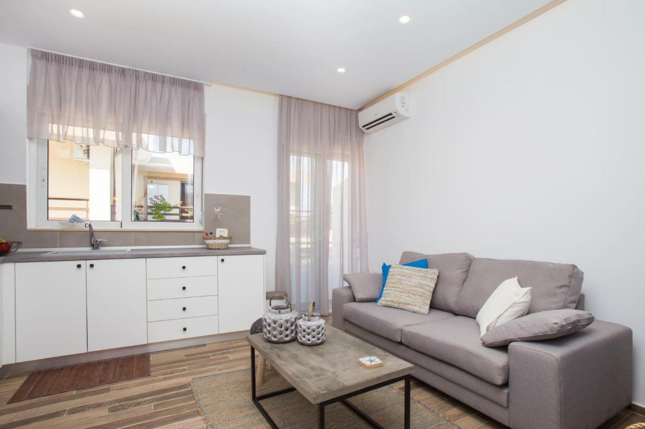 Elenis Philoxenia Appartement Ixia  Buitenkant foto